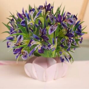 Gorgeous 3D Card With a Bouquet of Irises for Any Occasion-Blank inside